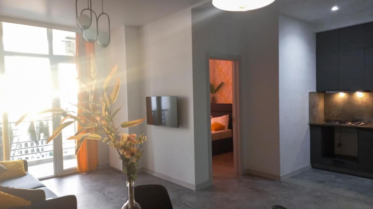 Apartamento Green House Batumi Exterior foto